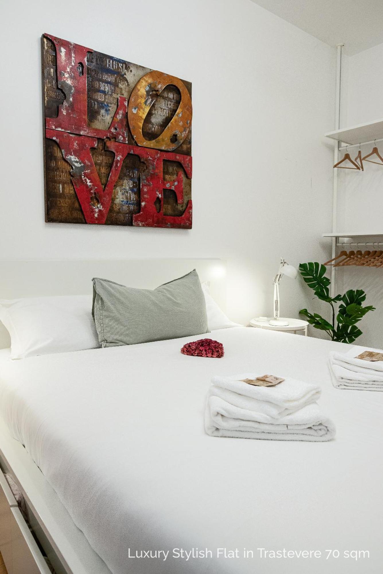 La Dolce Vita - Luxury Stylish Flats In Trastevere 70-90Sqm Rome Luaran gambar